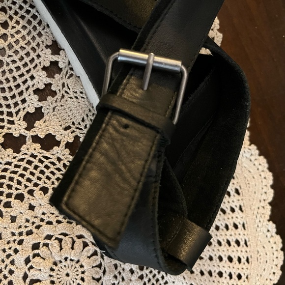 Toms Unique Black Sandals , Leather Straps , Size 11, Sidney - Picture 6 of 7